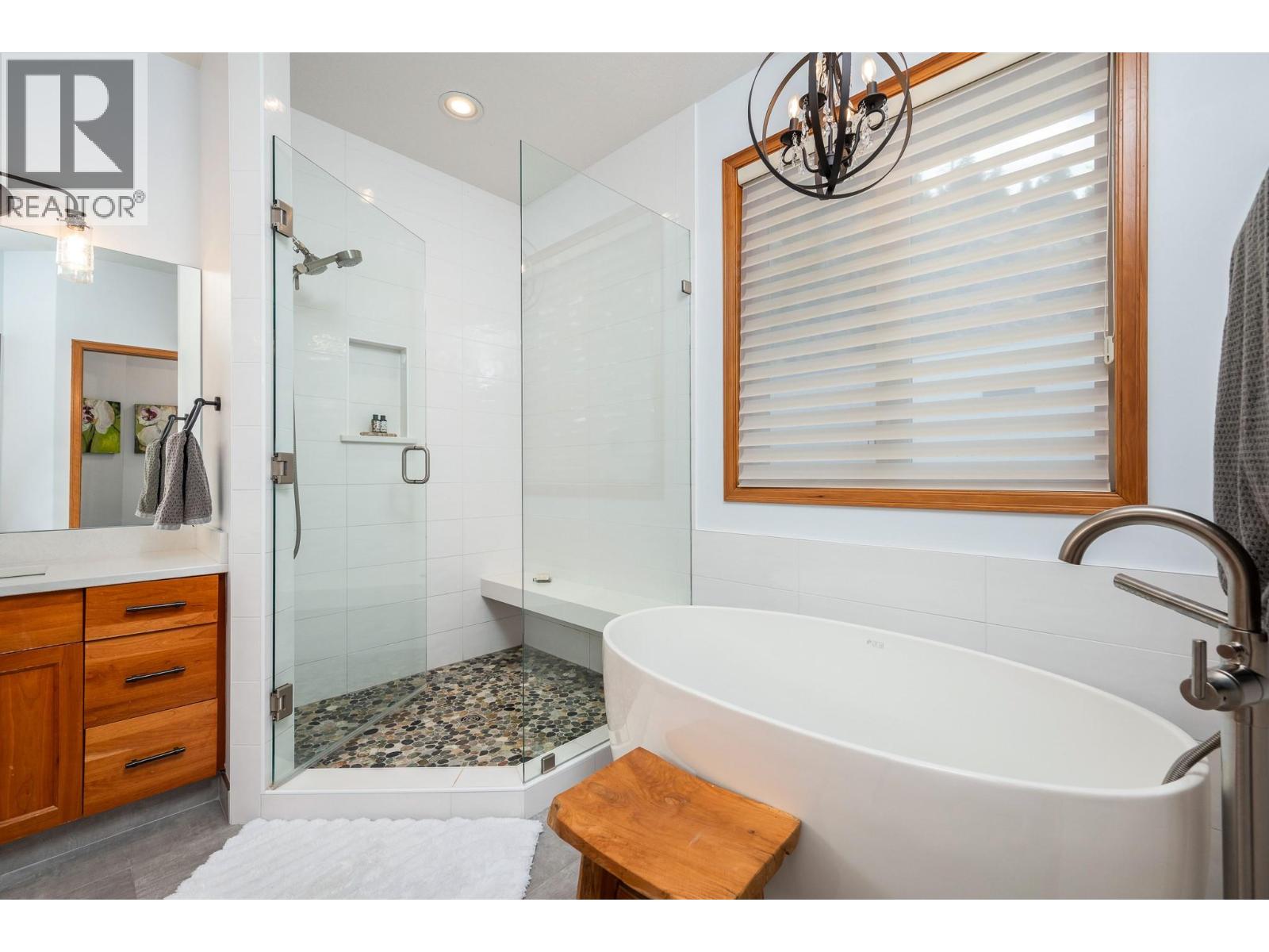 #11 100 Kestrel Place - Image 27