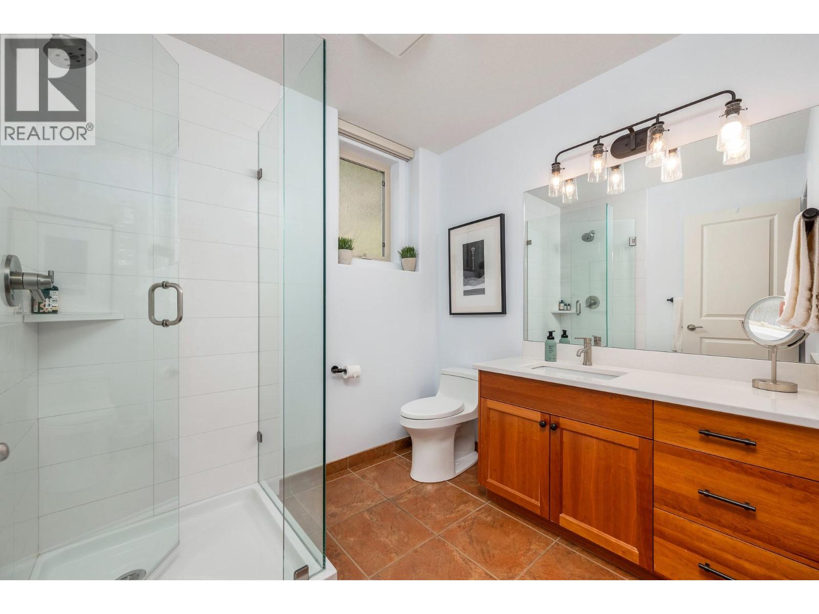#11 100 Kestrel Place - Image 44
