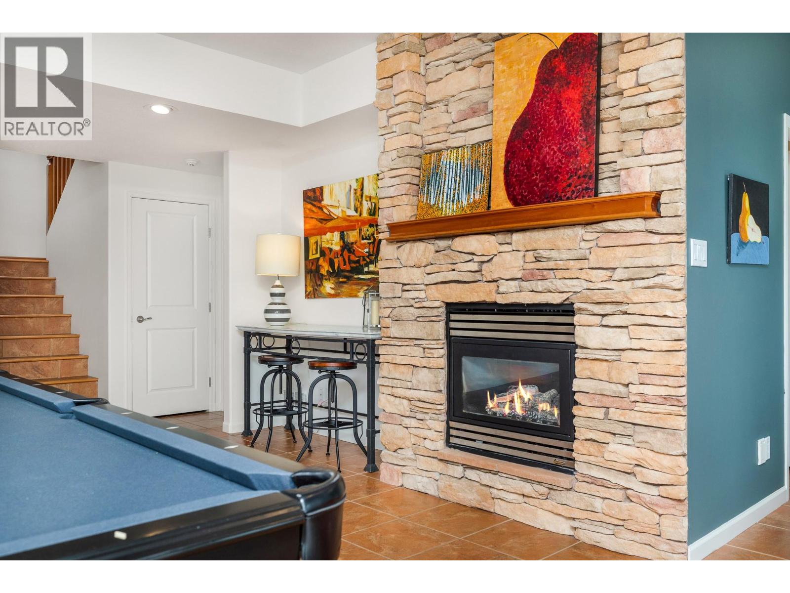 #11 100 Kestrel Place - 35