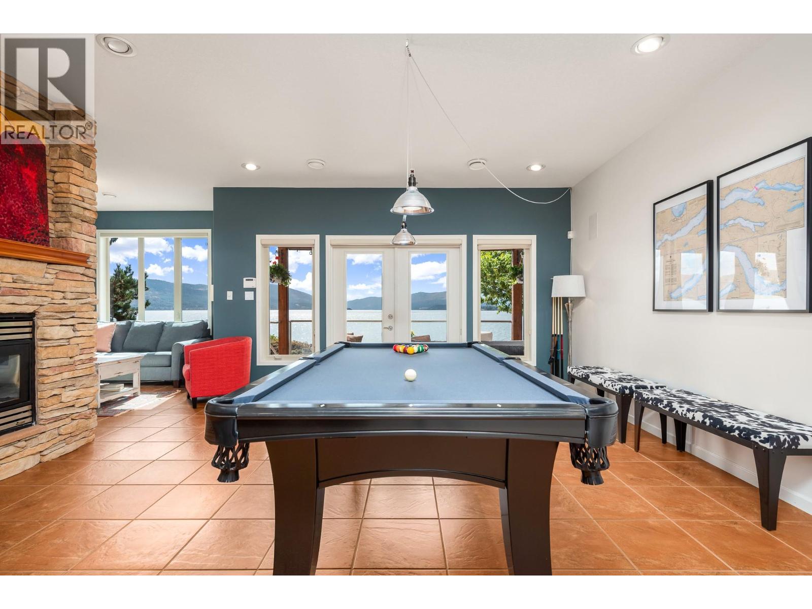 #11 100 Kestrel Place - 34