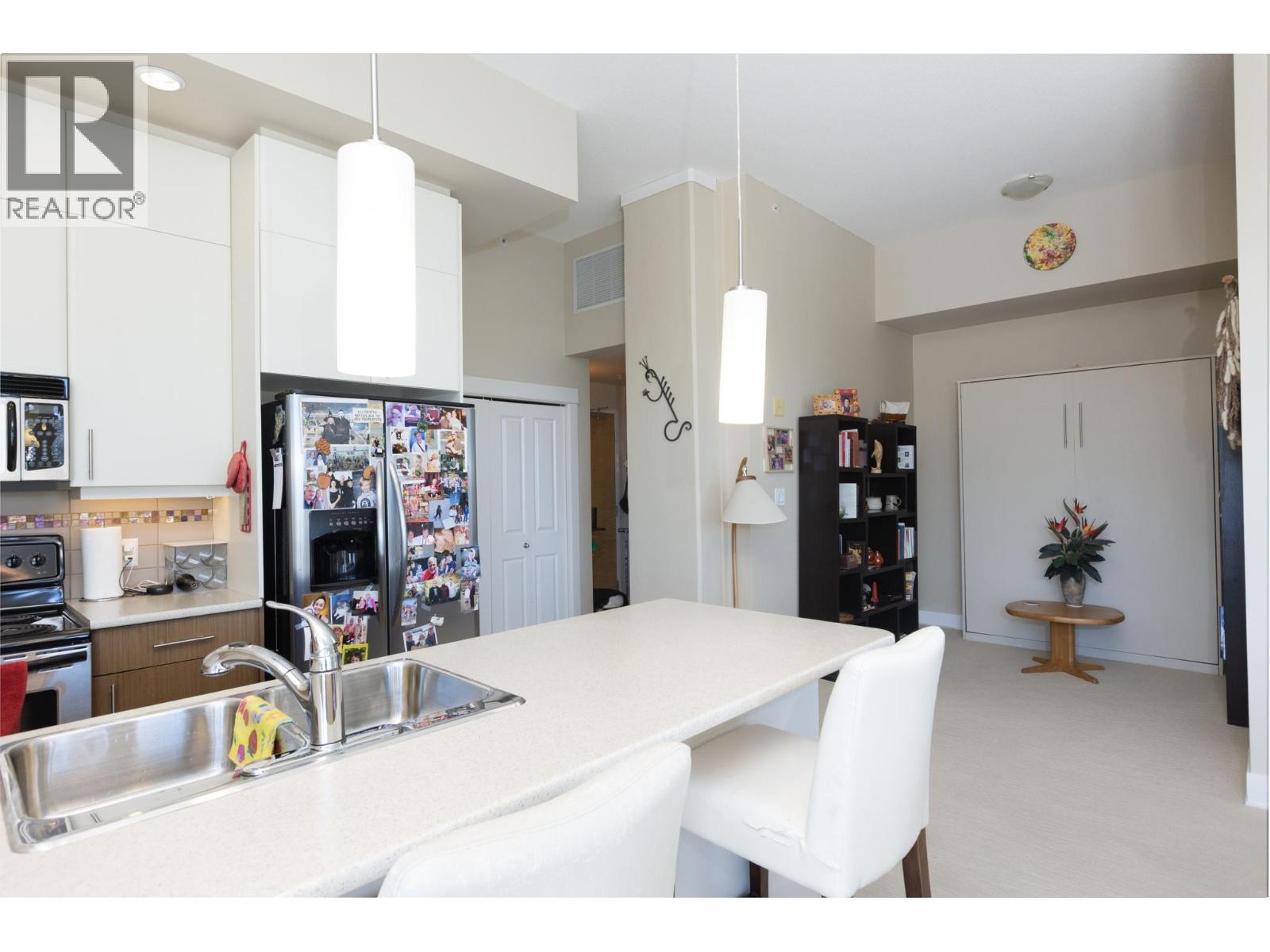804 1329 Ellis Street, Kelowna