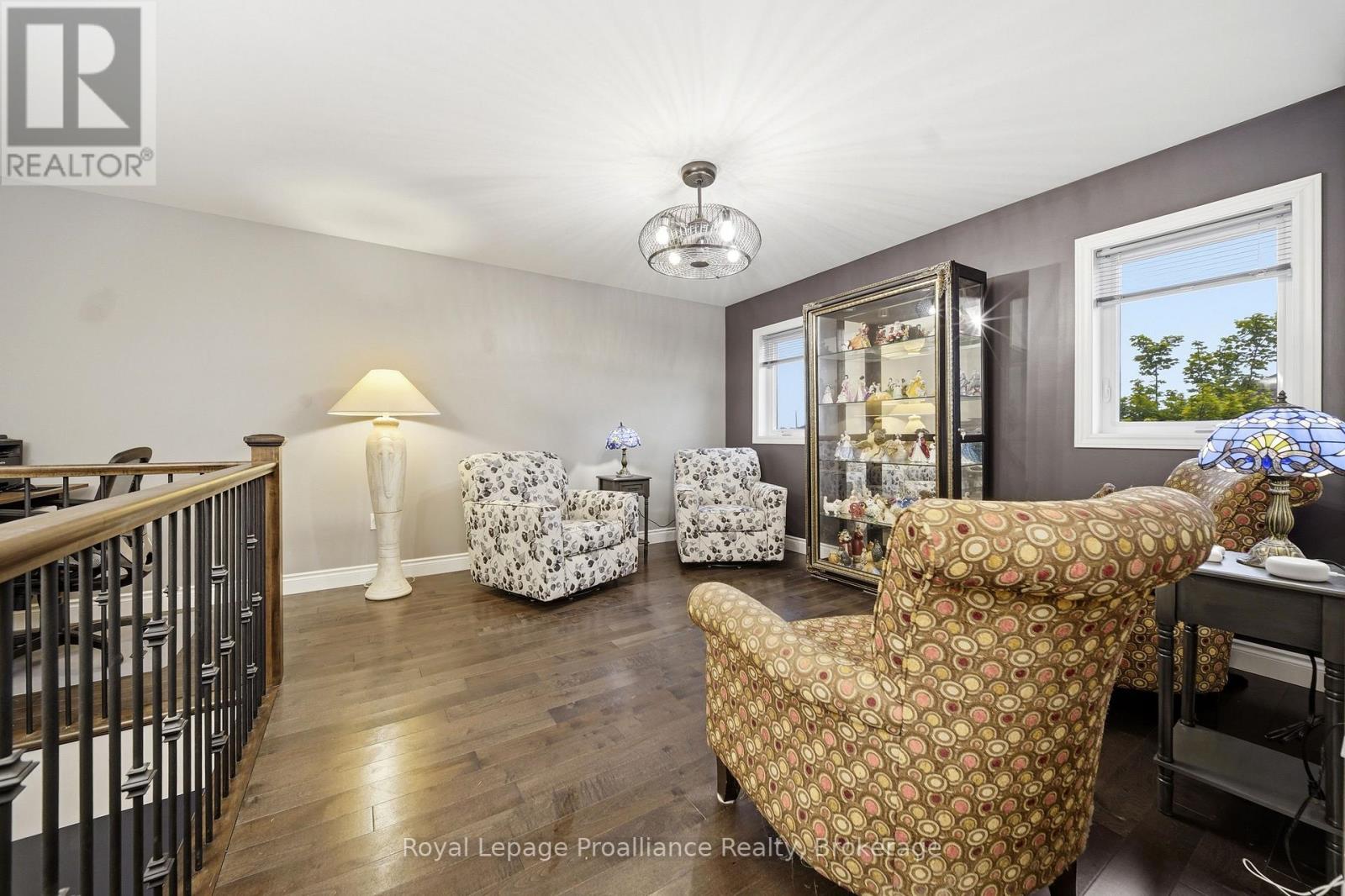 32 WALNUT CRESCENT - Image 20