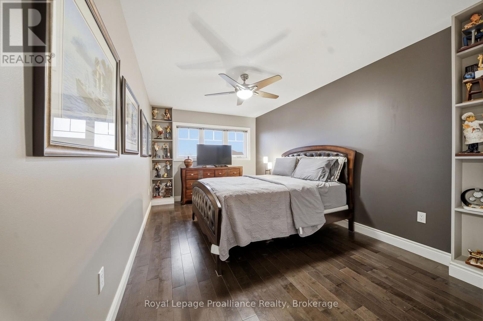 32 WALNUT CRESCENT - Image 26