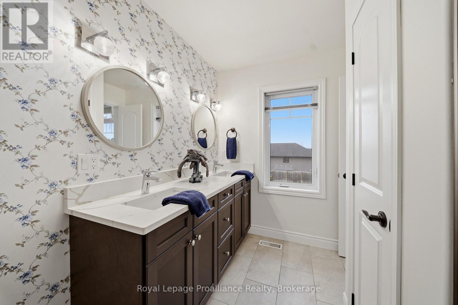 32 WALNUT CRESCENT - Image 31