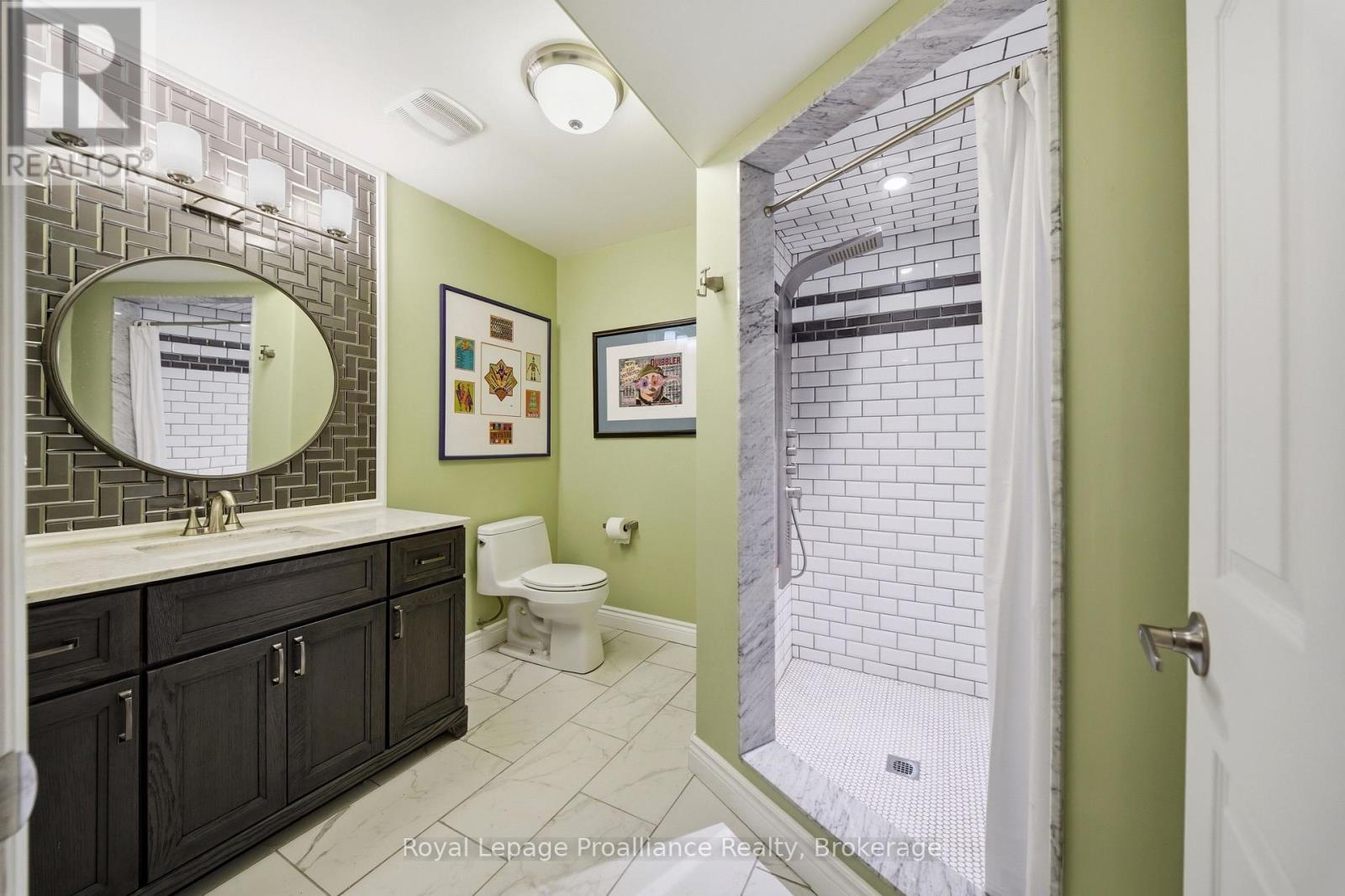 32 WALNUT CRESCENT - Image 36