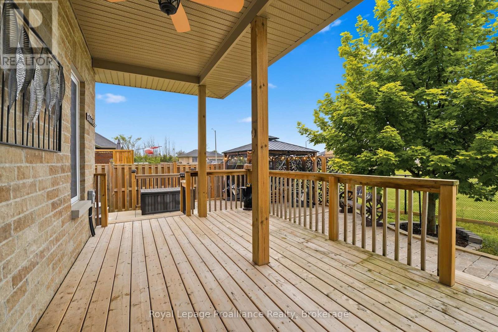 32 WALNUT CRESCENT - Image 37