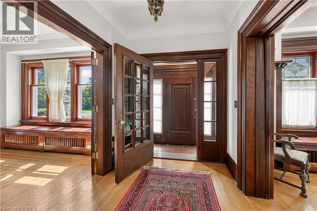 29 LORNE Crescent - 2