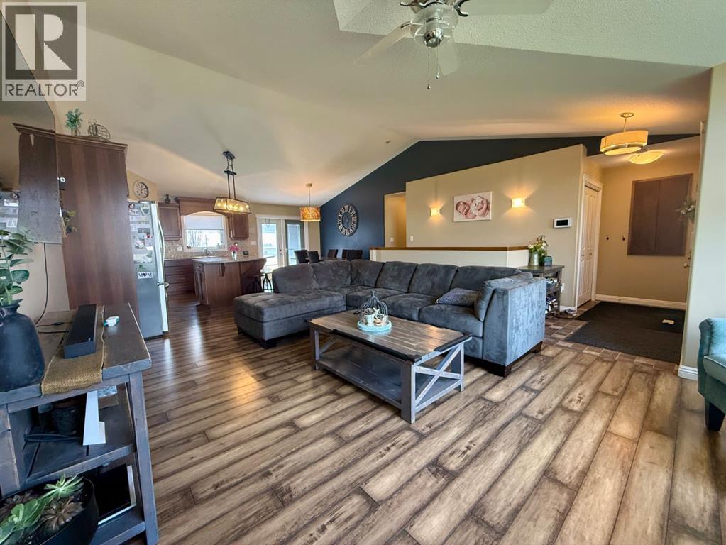 4905 5 Avenue, Chauvin — photo 4