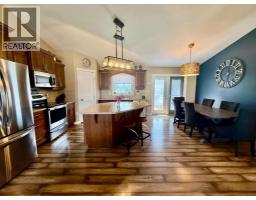 Primary Bedroom - 4905 5 Avenue, Chauvin, AB T0B0V0 Photo 8