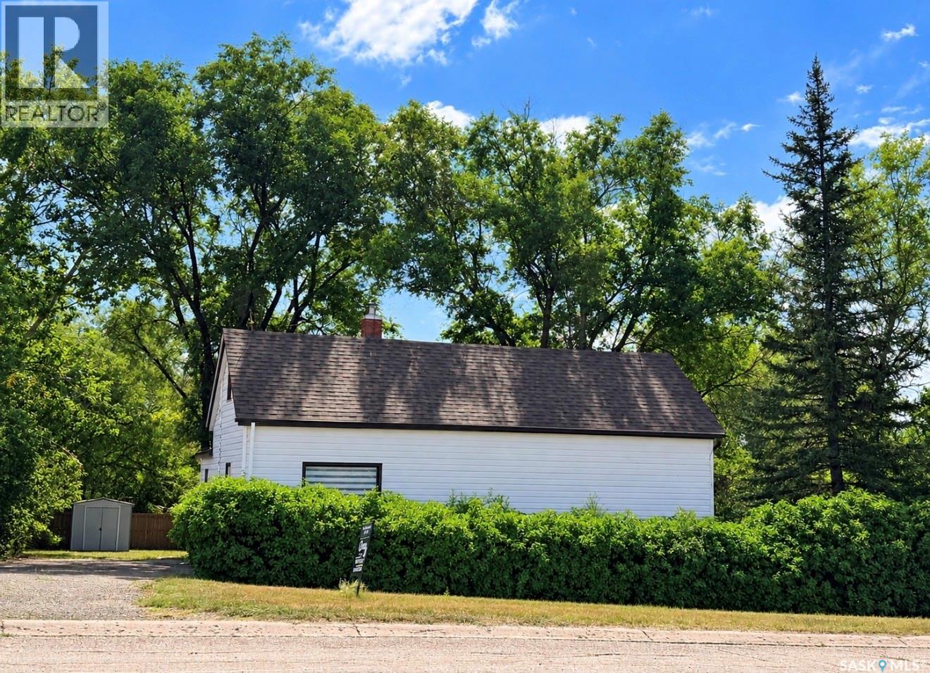 325 Centre STREET, Coronach — photo 3