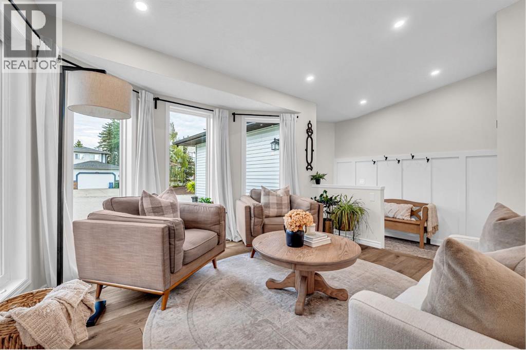 131 Douglas Woods Place SE, Douglasdale/Glen, Calgary photo 4