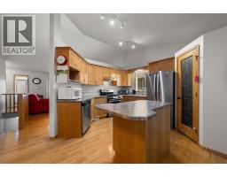 6308 30 Avenue, Camrose, AB T4V4V9 Photo 9