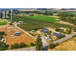 5pc Ensuite bath - 1199 Mountain View Road, Spallumcheen, BC V4Y0S2 Photo 10