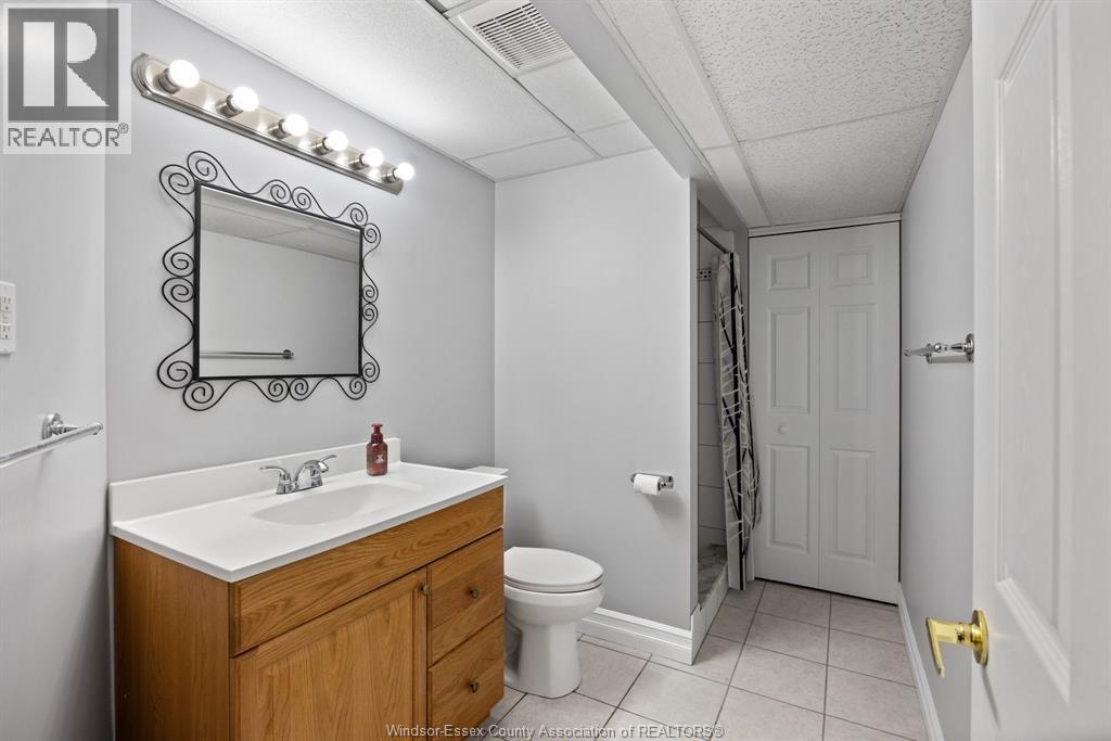 1715 KAVANAUGH - 29