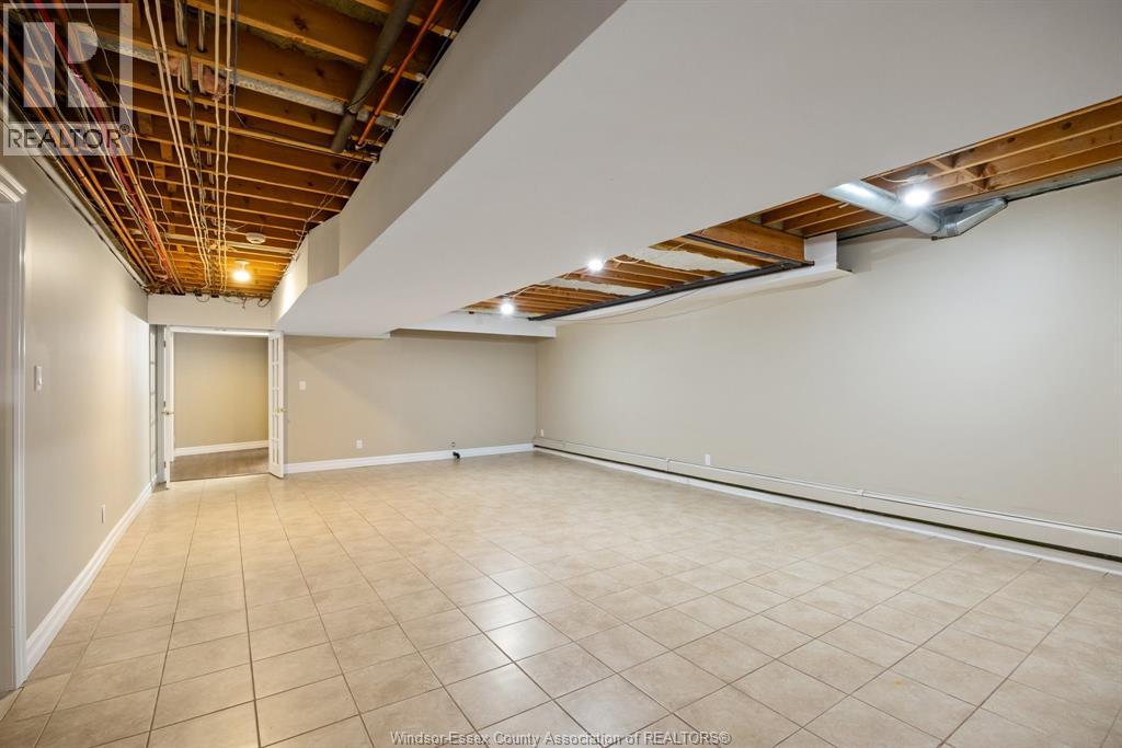1715 KAVANAUGH - 43