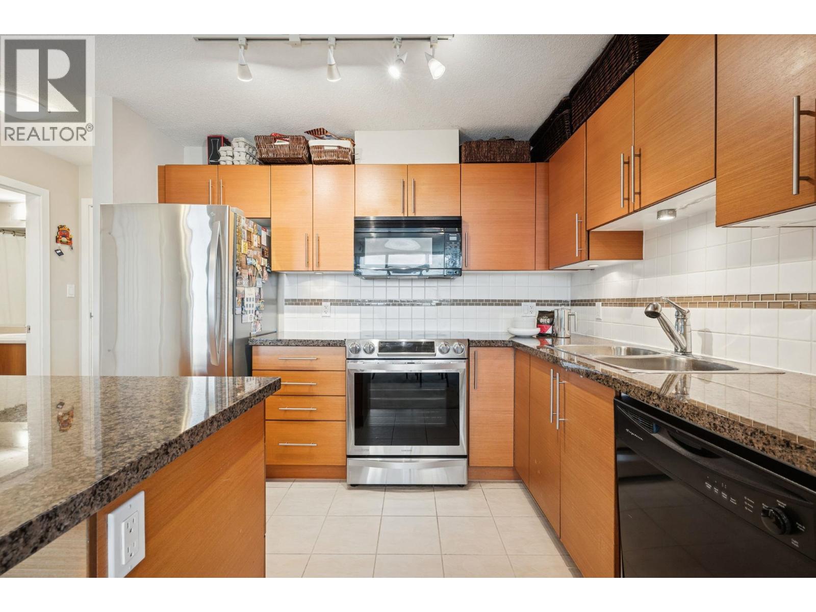 1402 2225 HOLDOM AVENUE, Burnaby — photo 9