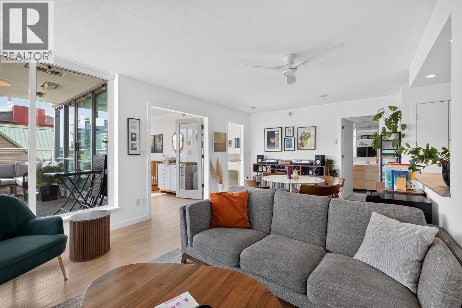 502 120 MILROSS AVENUE, Vancouver — photo 8