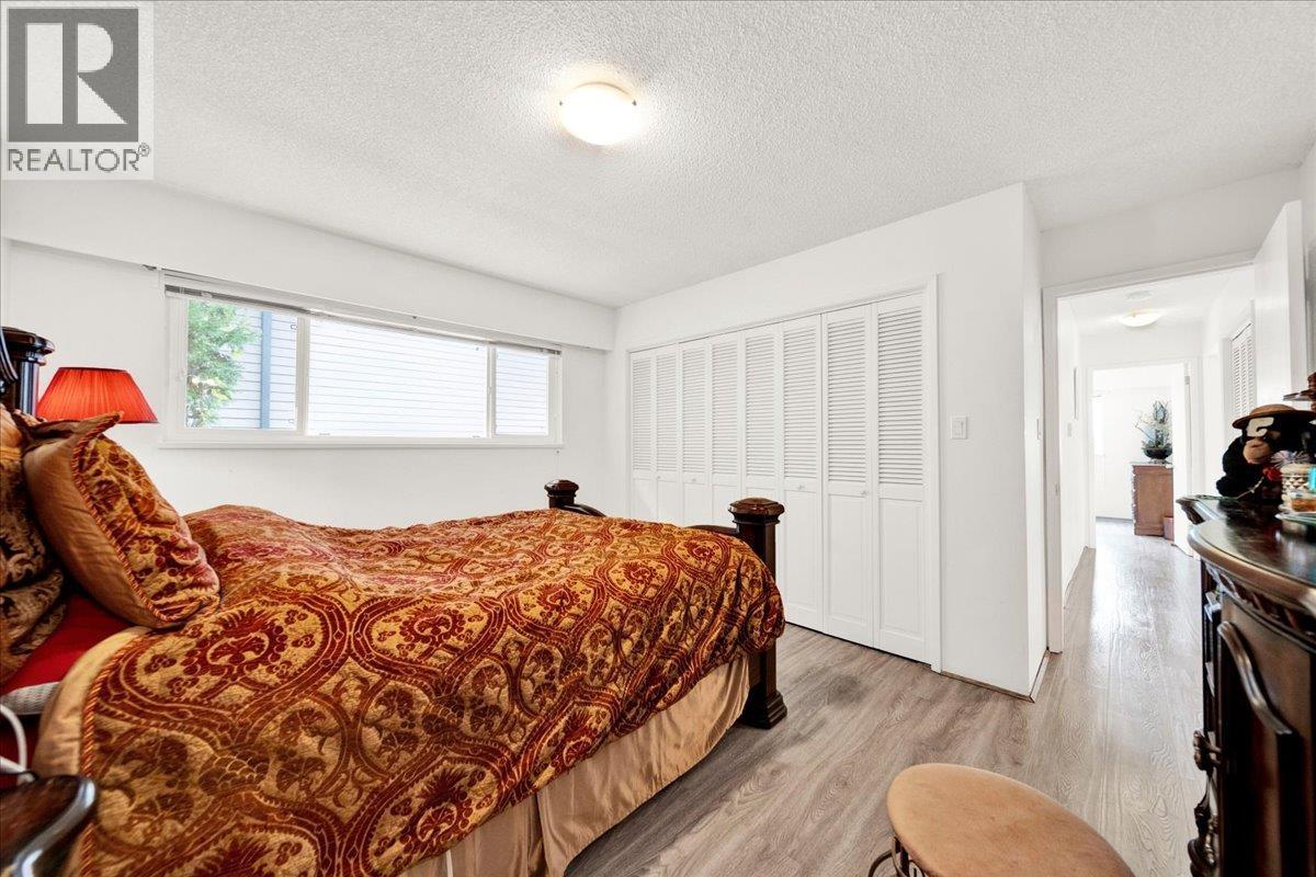 1433 KINGS AVENUE, West Vancouver