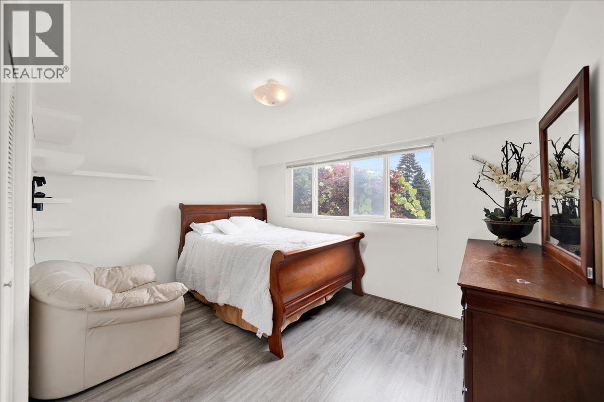 1433 KINGS AVENUE, West Vancouver