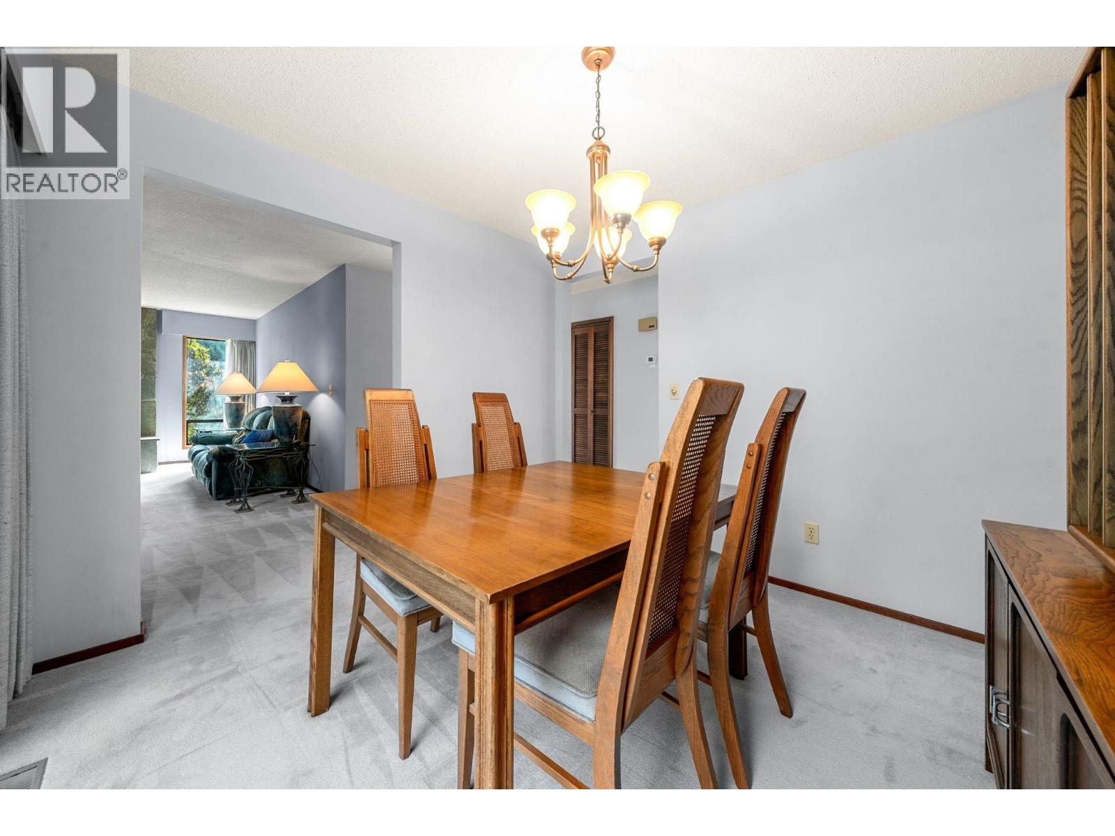 3833 LYNN VALLEY ROAD, North Vancouver — photo 8