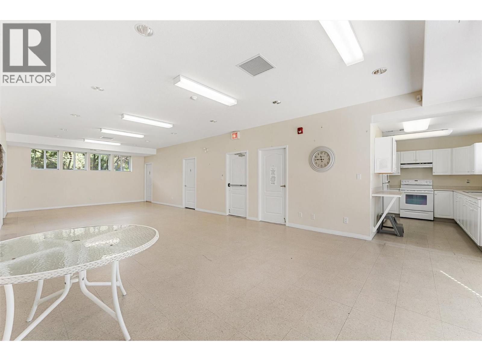 #104 1965 Durnin Road - 33