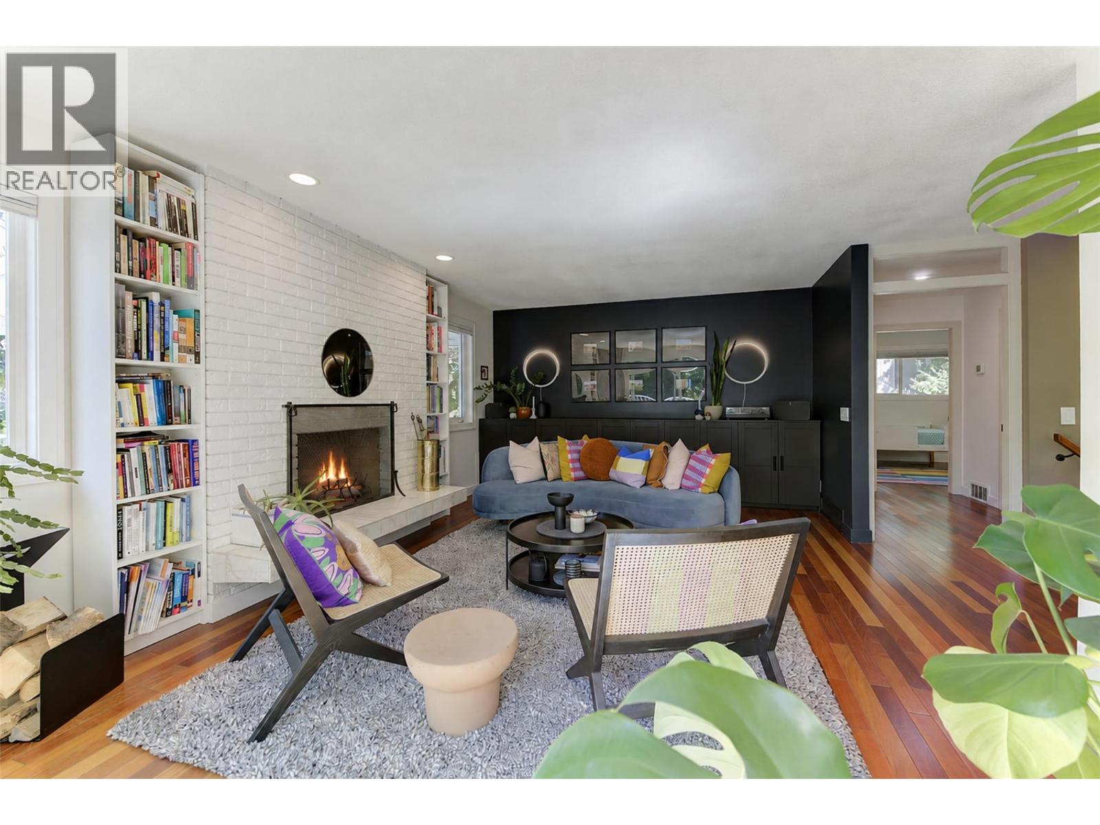 1764 Highland Drive N - Image 17