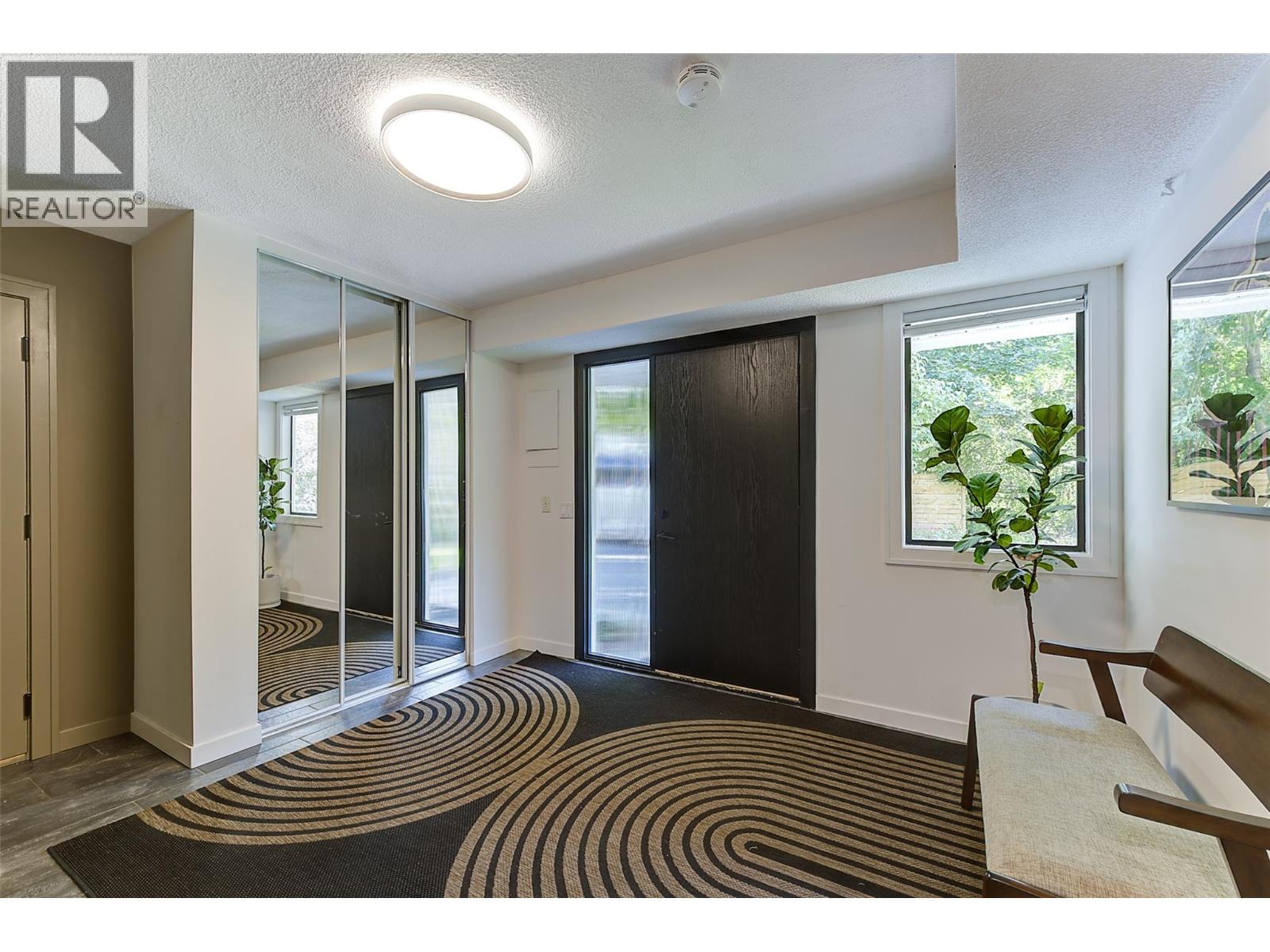 1764 Highland Drive N - Image 3