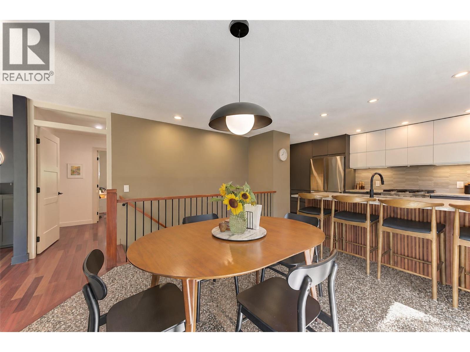 1764 Highland Drive N - Image 37