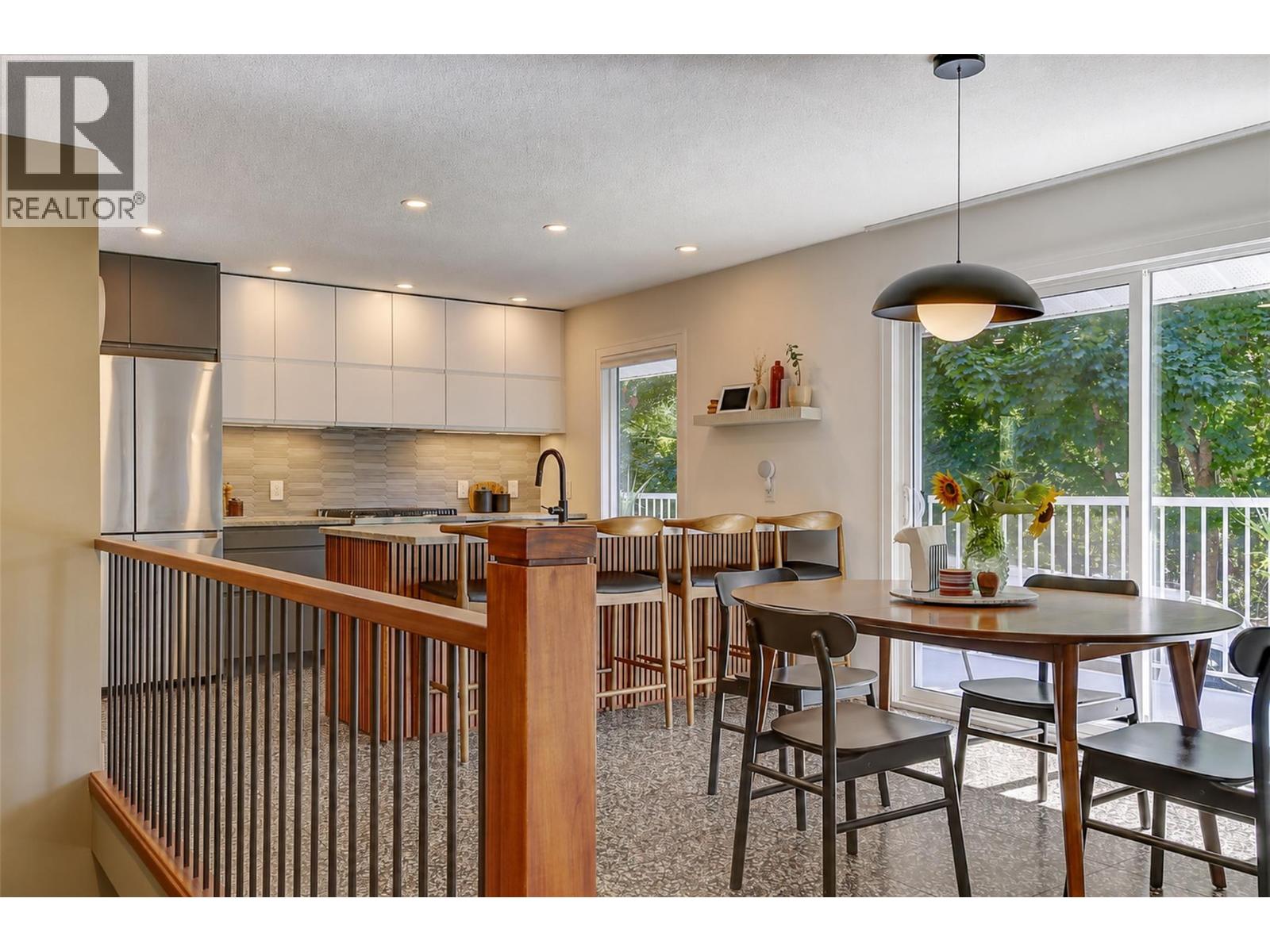 1764 Highland Drive N - Image 38