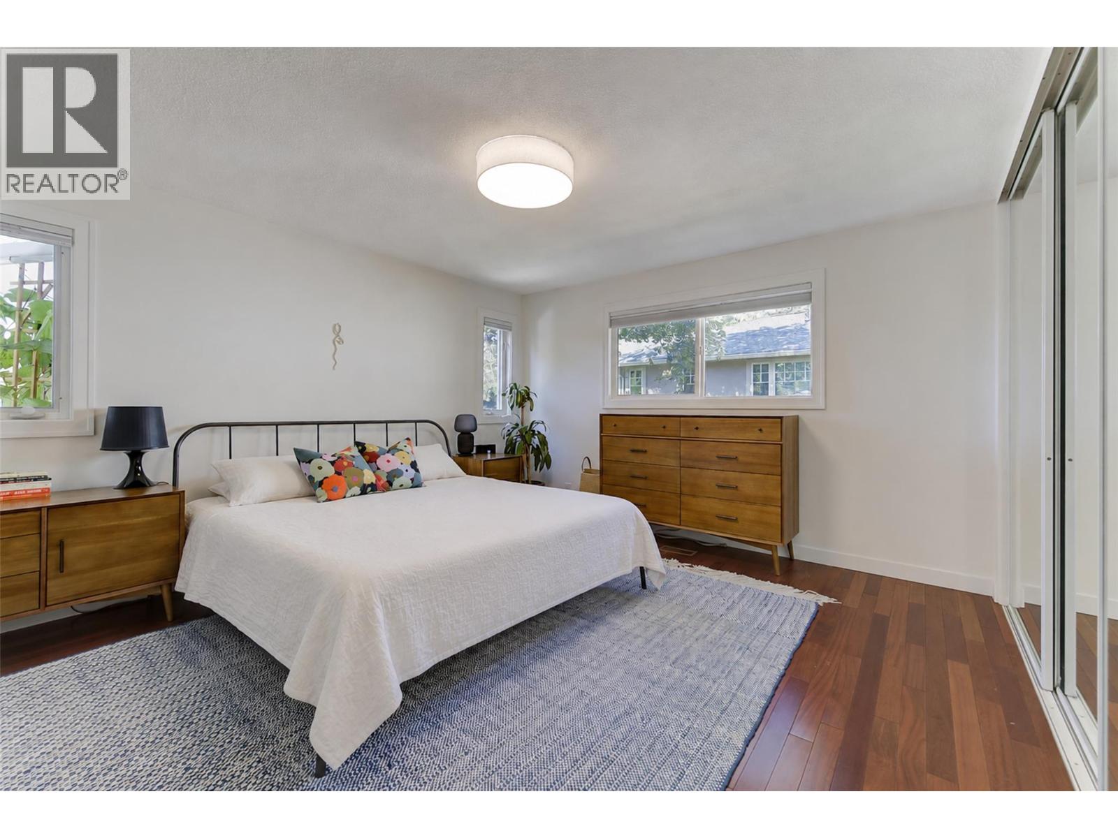 1764 Highland Drive N - 41