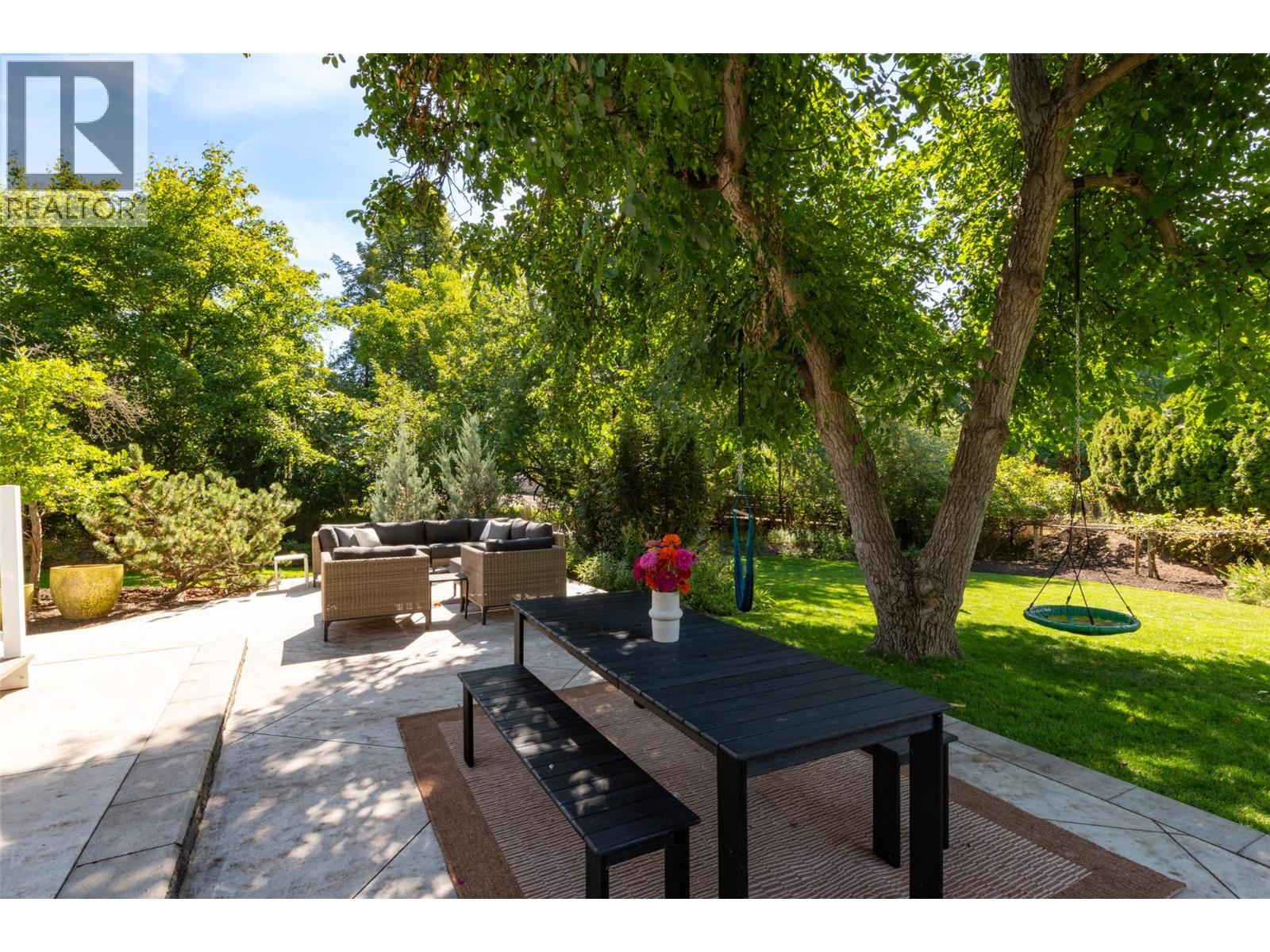 1764 Highland Drive N - Image 57