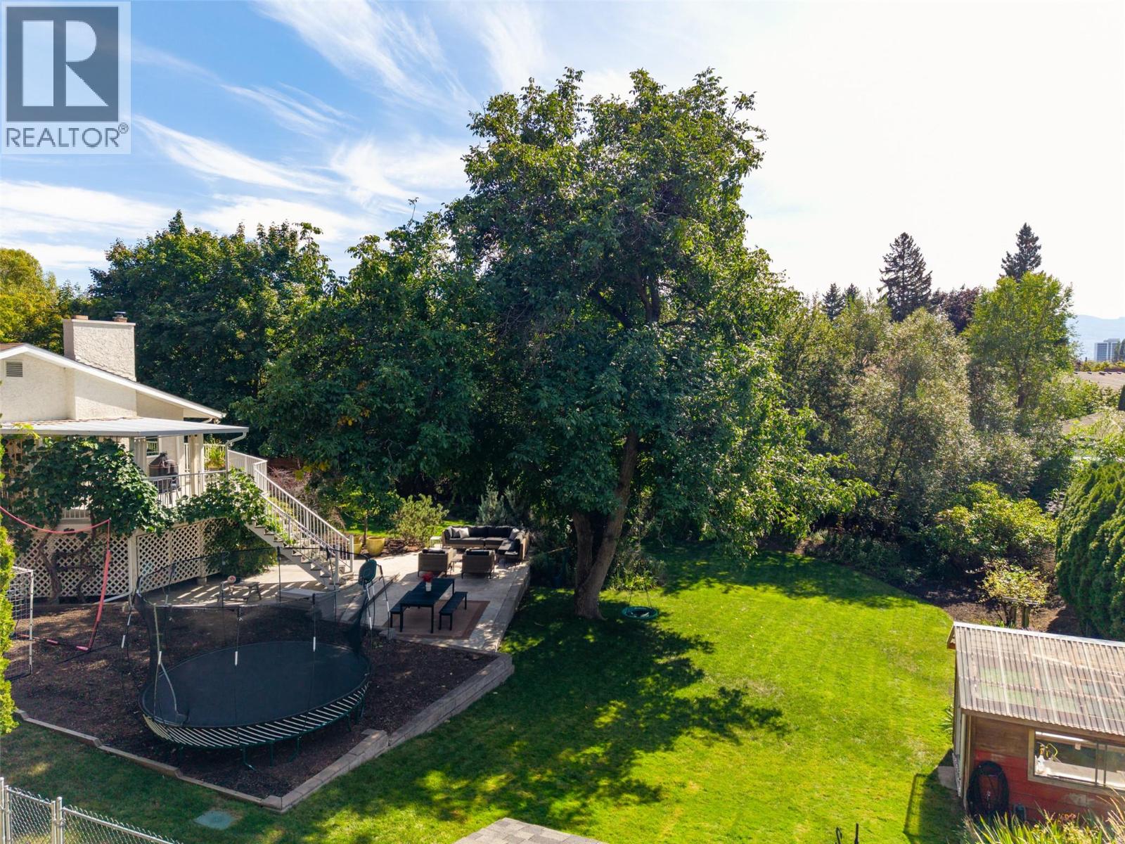 1764 Highland Drive N - 76