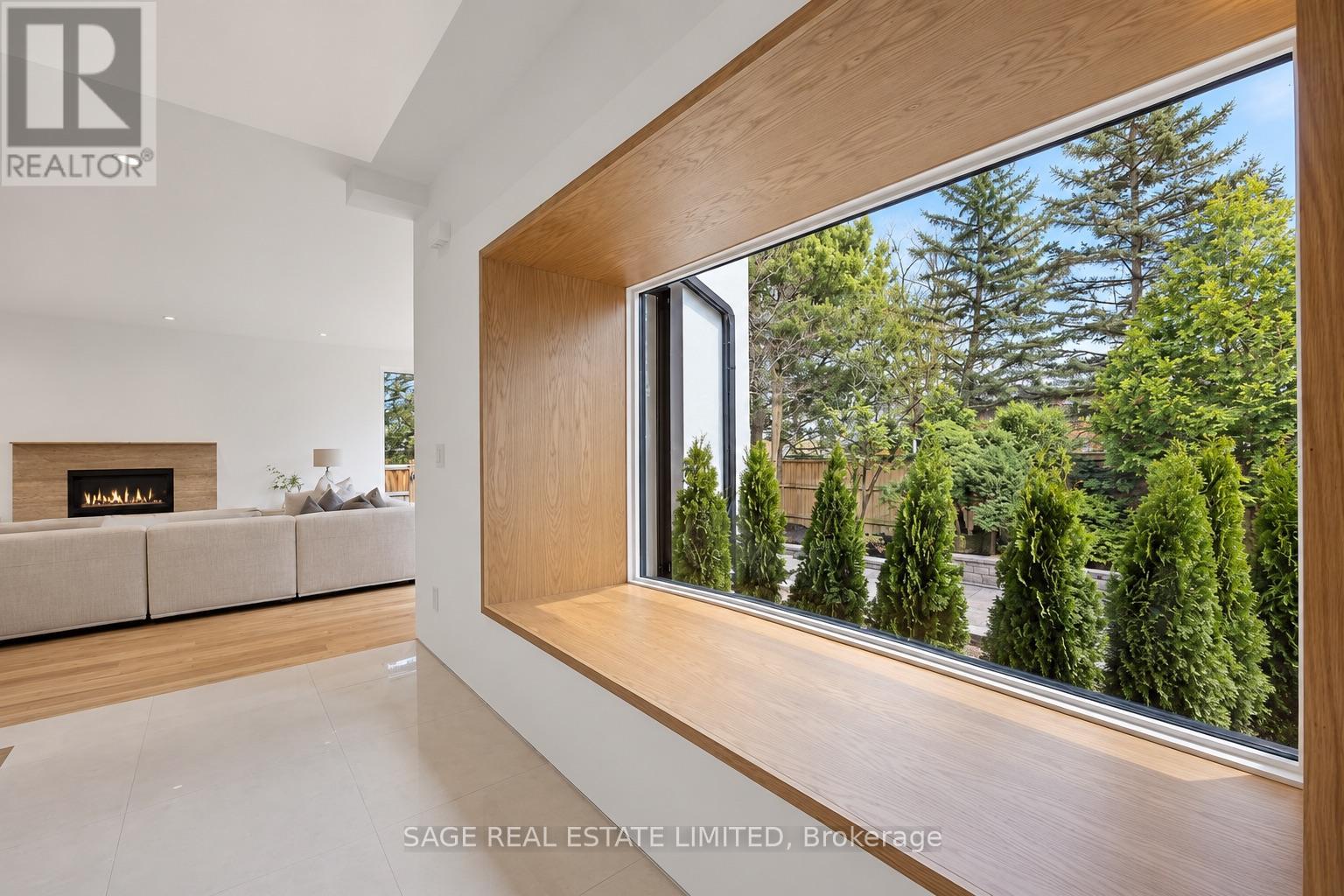2 ADDISON CRESCENT - Image 11