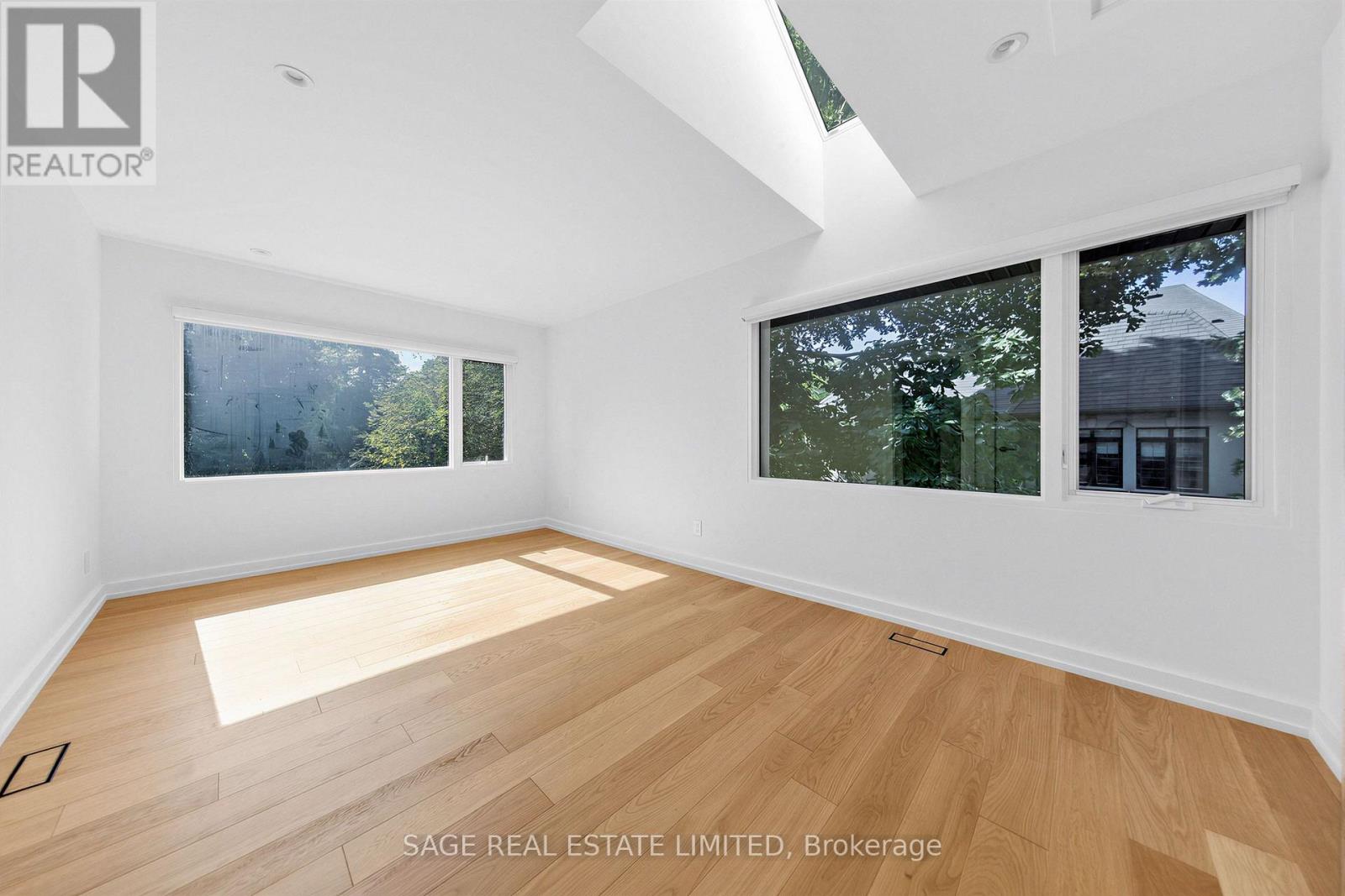 2 ADDISON CRESCENT - Image 22
