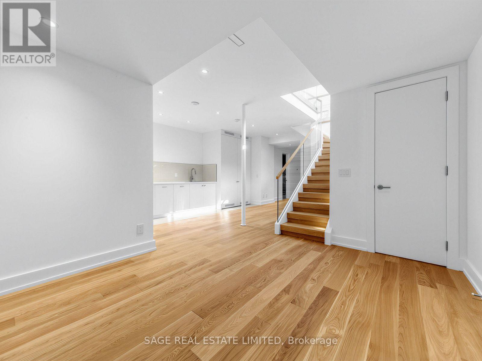 2 ADDISON CRESCENT - Image 40