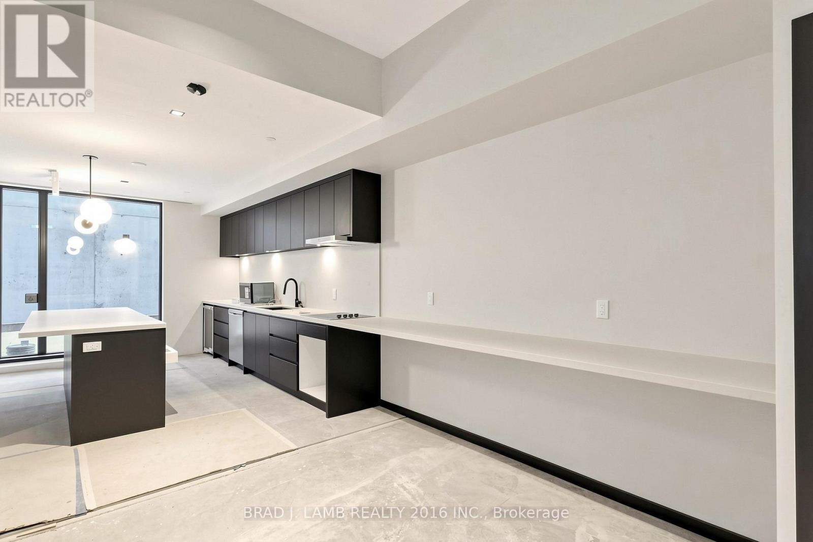 #701 284 KING STREET E - 22