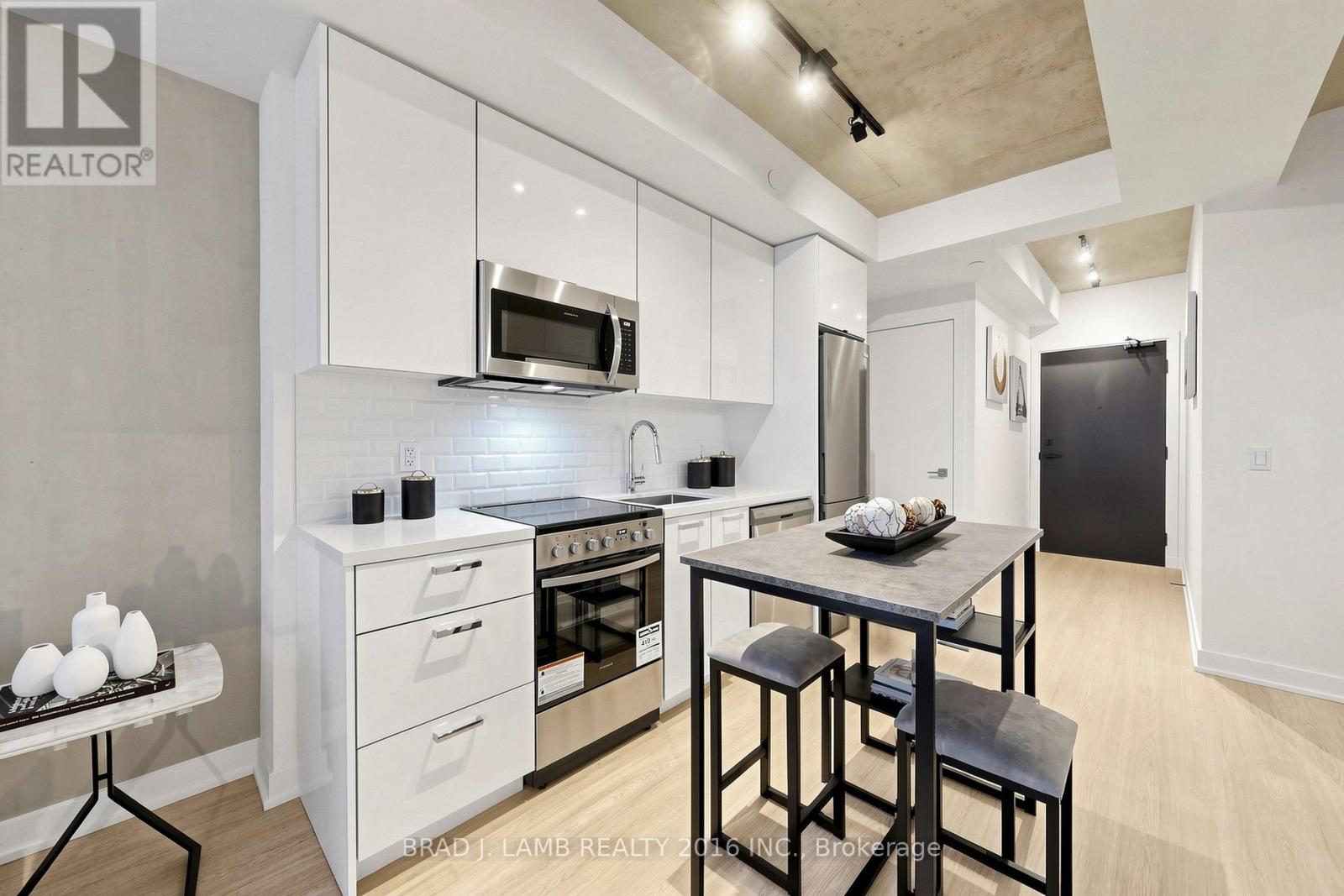#701 284 KING STREET E - 8