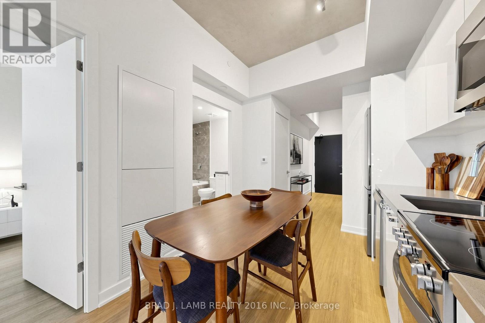 #808 284 KING STREET E - Image 9