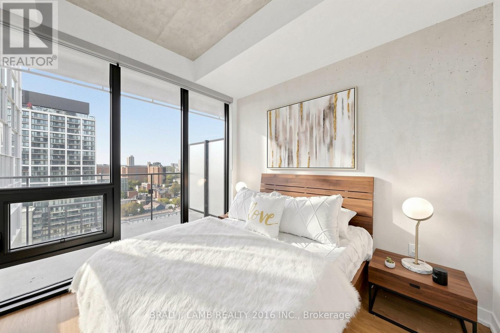 #1505 284 KING STREET E - 18