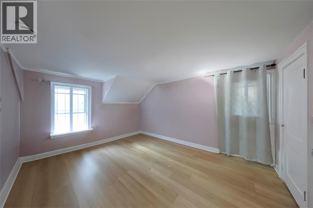 196 BROCK STREET North - Image 13
