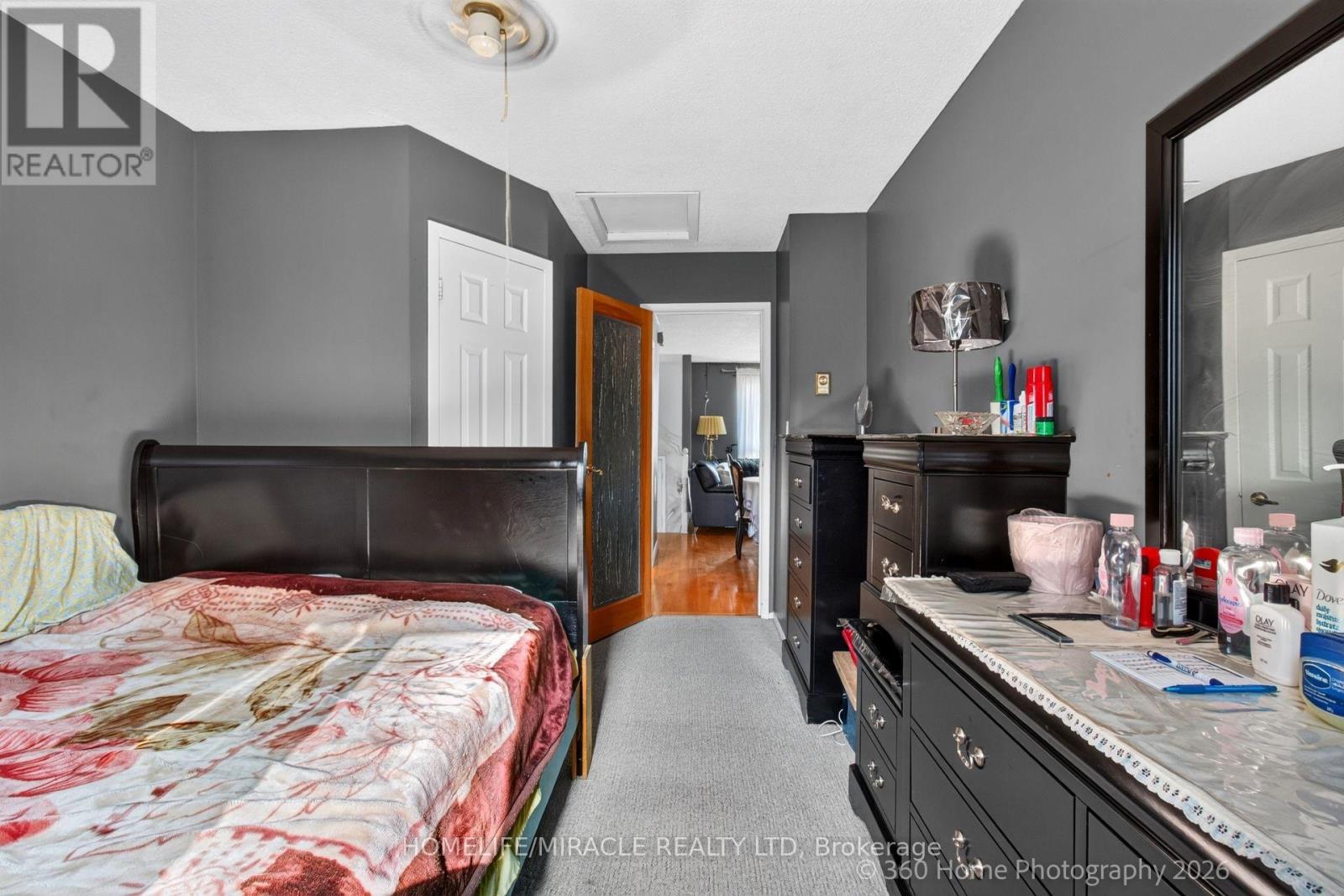 130 LONDONDERRY STREET - 2