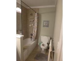 313 1448 Fir Street, White Rock, BC V4B4B4 Photo 11