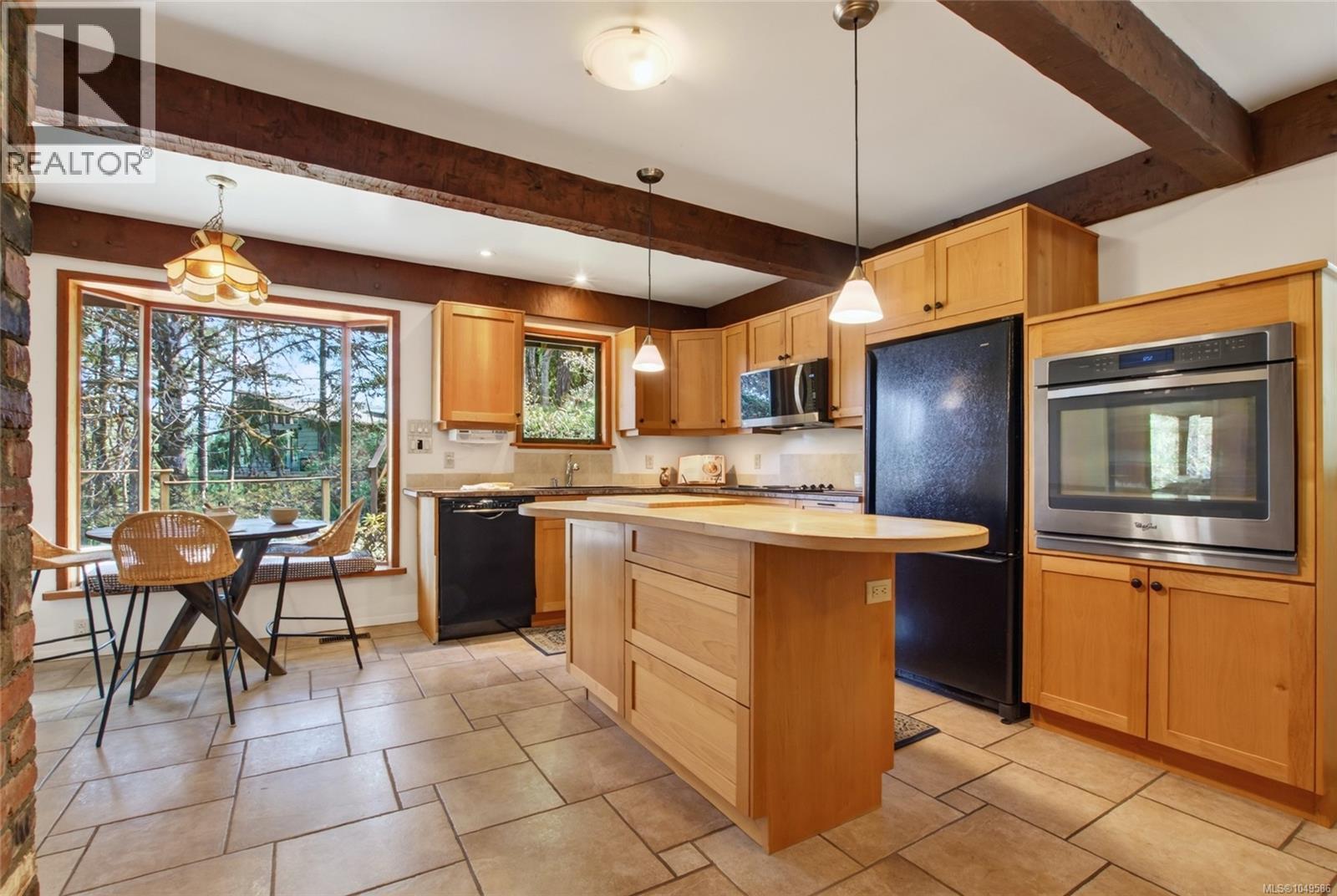 6697 Genoa Bay Rd - Image 15