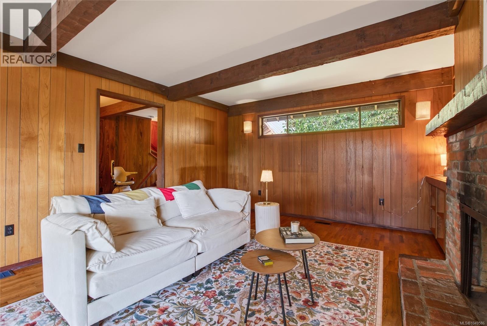 6697 Genoa Bay Rd - Image 28