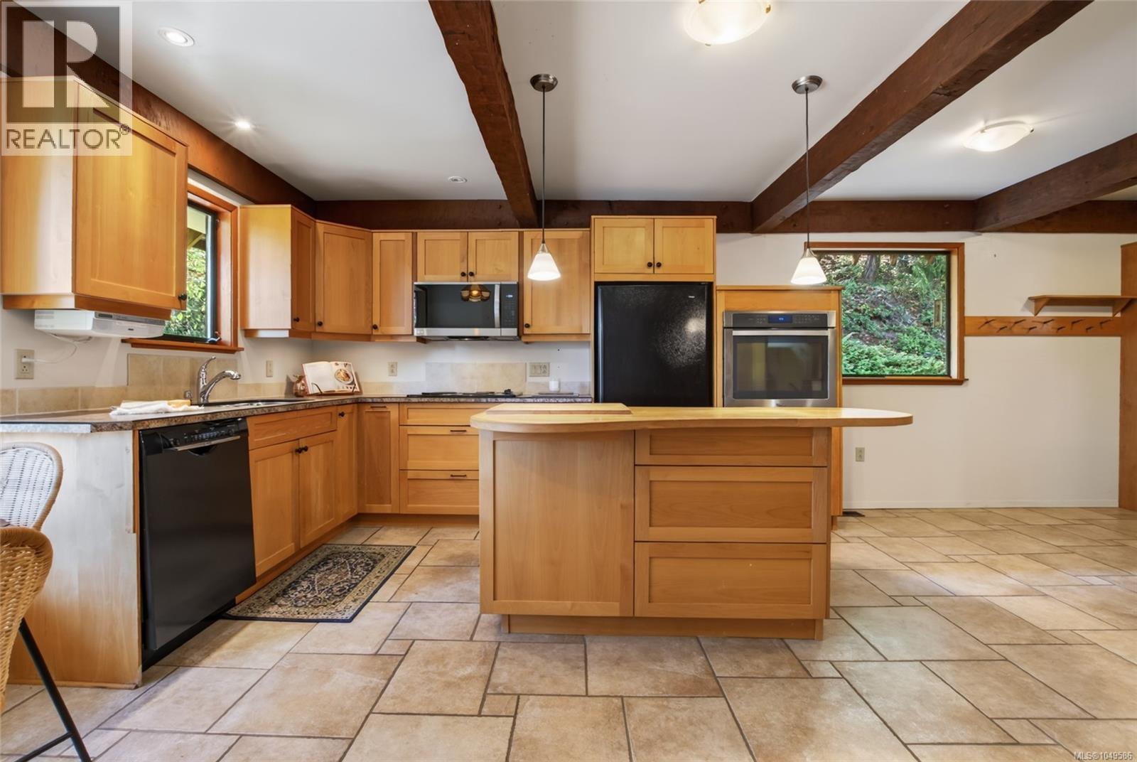 6697 Genoa Bay Rd - 9