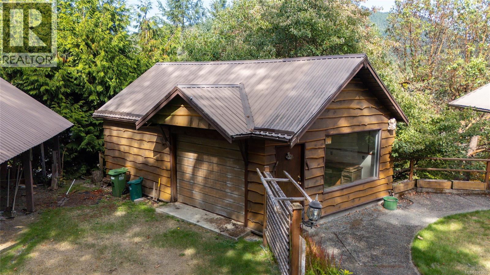 6697 Genoa Bay Rd - Image 66