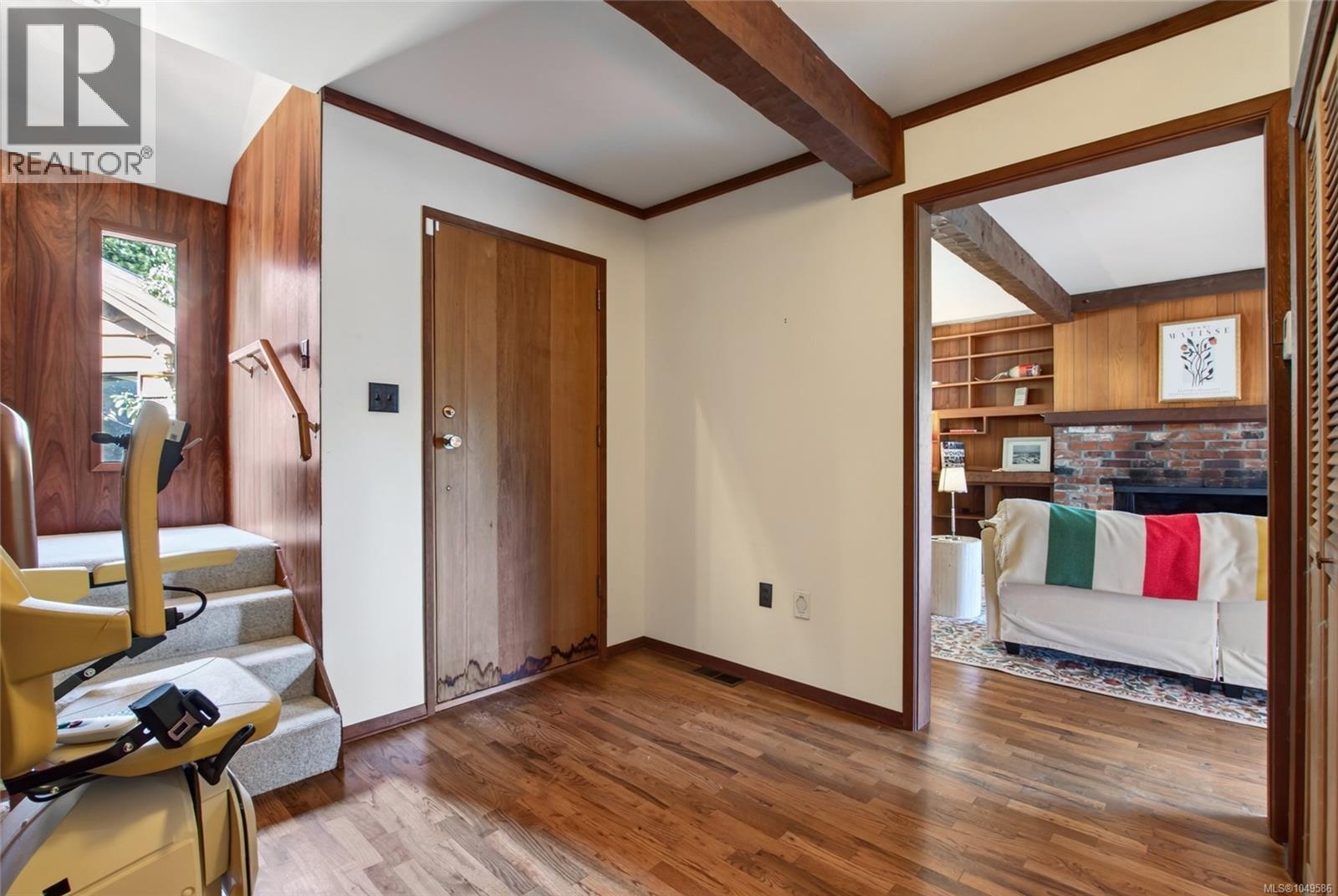6697 Genoa Bay Rd - Image 35