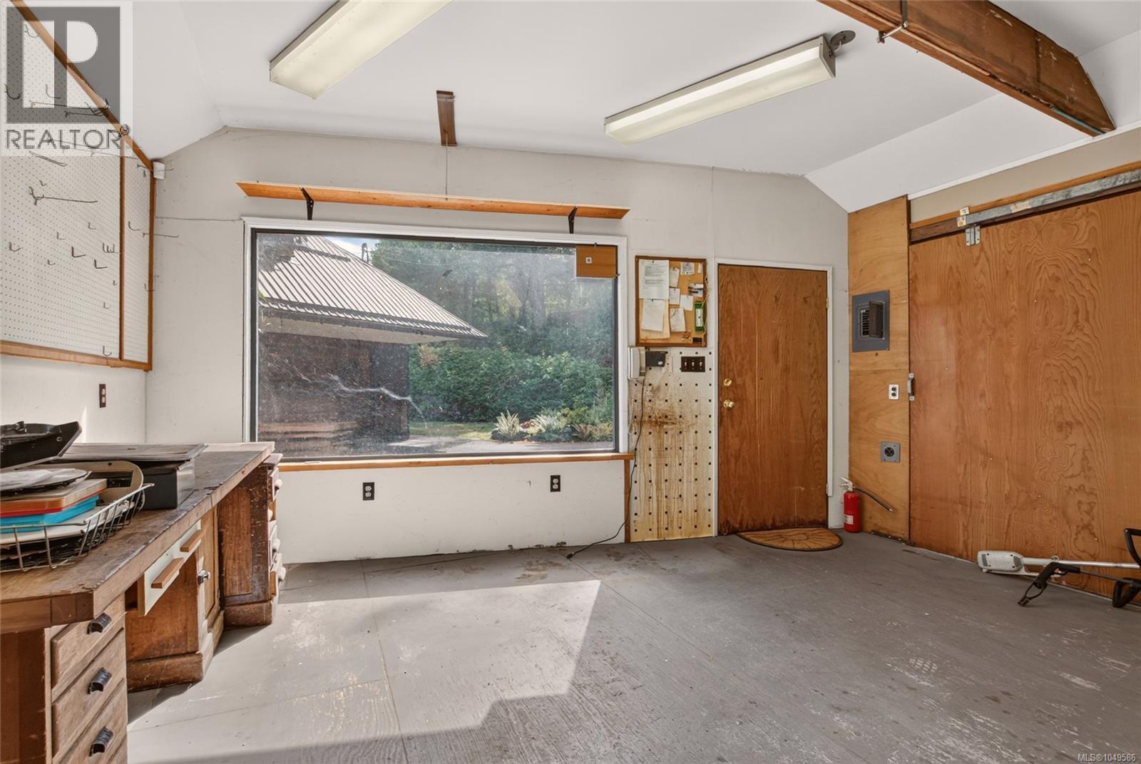 6697 Genoa Bay Rd - 69