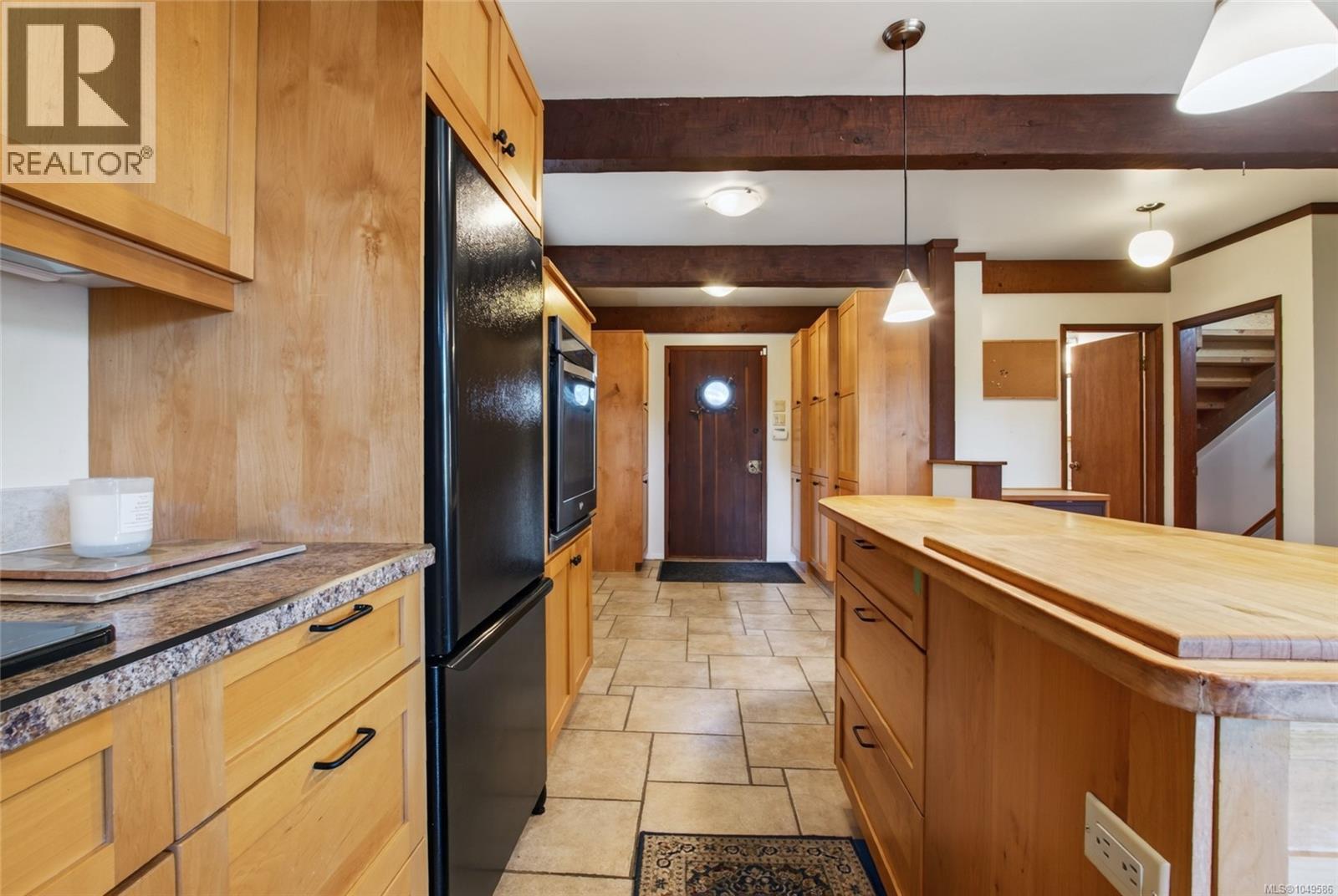 6697 Genoa Bay Rd - 14