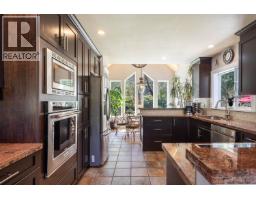 10040 Wescan Road, Halfmoon Bay, BC V0N1Y2 Photo 21